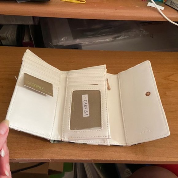 - Carpisa Bilfold Wallet Italy NWT - Picture 3 of 10